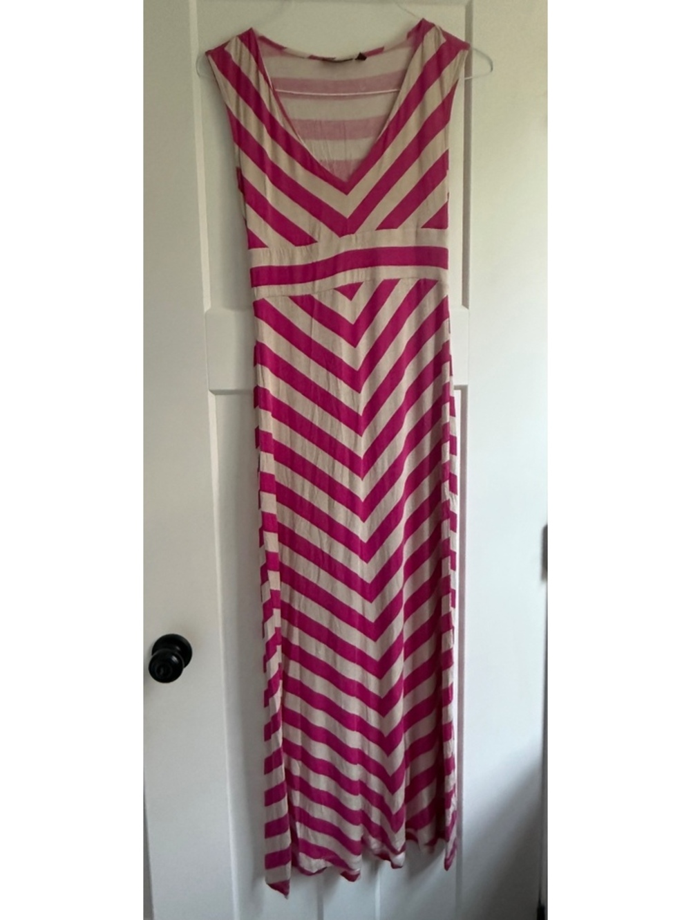 APT. 9 Pink & Cream Striped Chevron Maxi Dress XS V-Neck Sleeveless